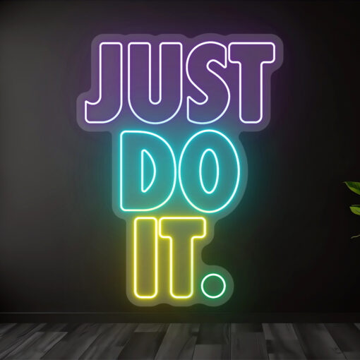 ⁦لافتة نيون"Just Do It."⁩ - الصورة ⁦2⁩