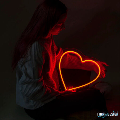 simple hear neon sign maroc
